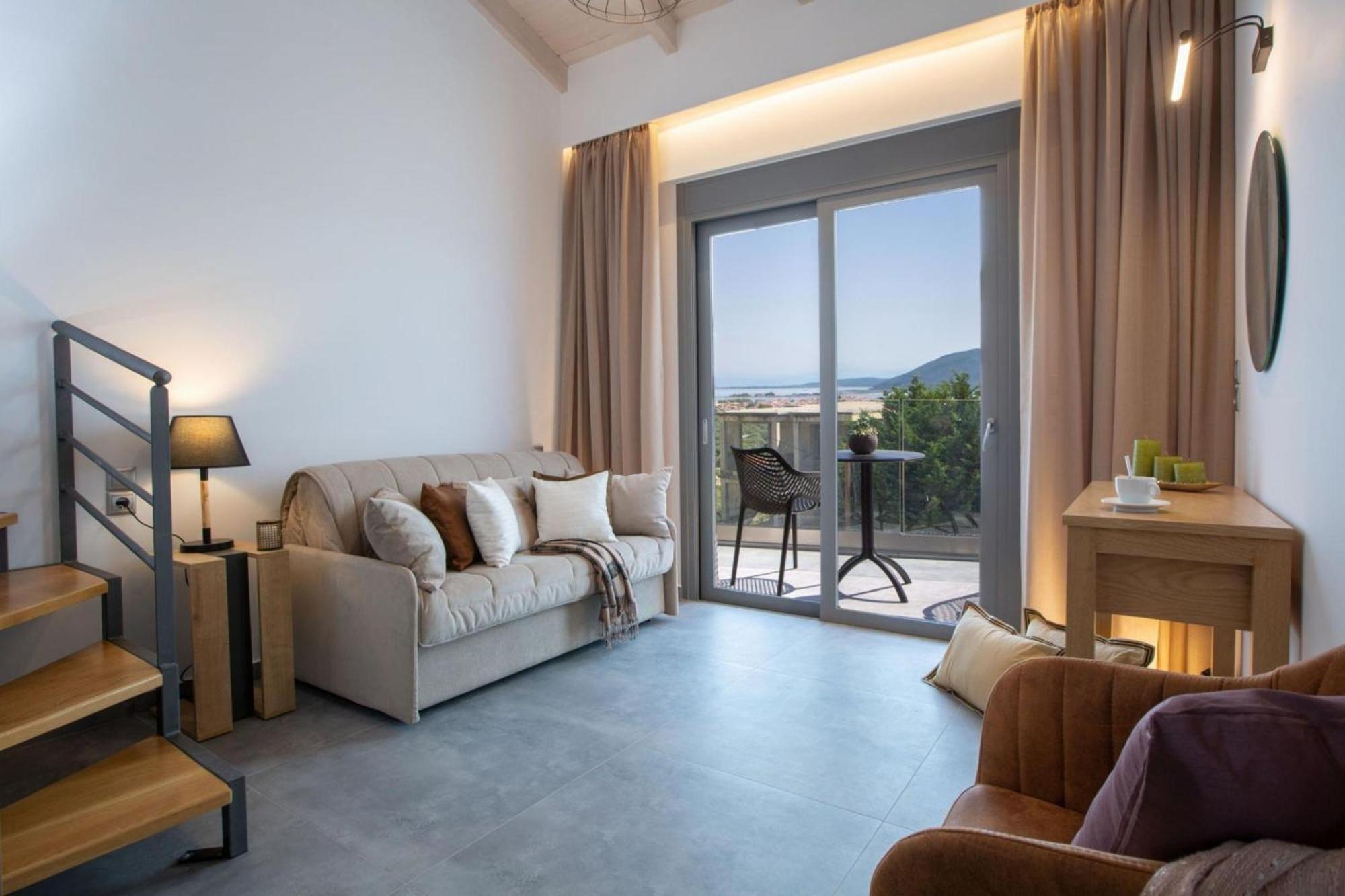 Apolpaina Aloft Luxury Villas Lefkada - Heated Pool מראה חיצוני תמונה